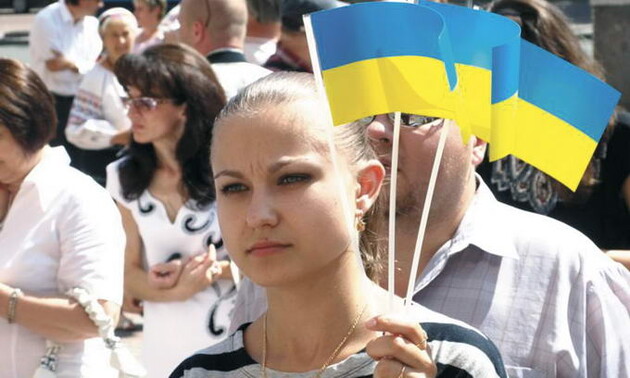 Большинство граждан не хотели бы вернуться в Украину, какой она была до 2014 года –  опрос 