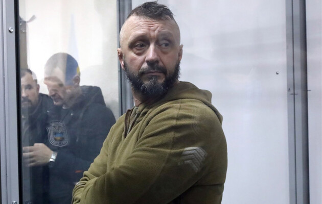 У Антоненко подозрение на COVID-19, но суд отказался выпустить его из СИЗО