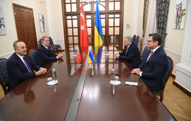 Глави МЗС і оборони України і Туреччини обговорили поглиблення військового співробітництва