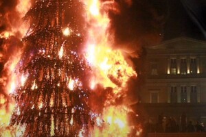 В поселке на Херсонщине сгорела новогодняя елка