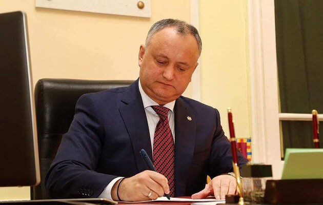 За несколько дней до конца каденции Додон подписал законы о русском языке и ТВ в Молдове