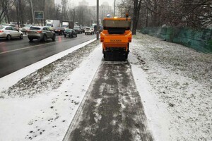 Непогода снова усложнила жизнь киевлянам: в столице пробки, увеличилось количество ДТП 