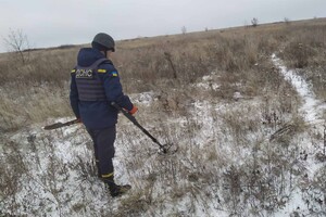 Украинские саперы обезвредили почти 70 снарядов и мин в зоне ООС за сутки