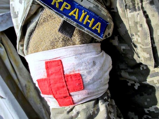 В зоне ООС двое украинских бойцов получили ранения 