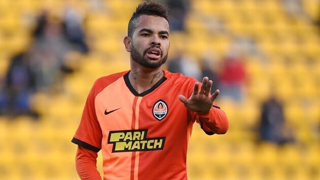 Дентиньо станет свободным агентом следующим летом