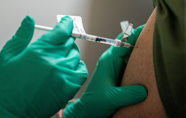 Угорщина раніше терміну розпочала вакцинацію від COVID-19 