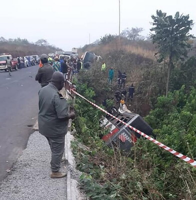 У салоні автобусі знаходилися 70 пасажирів