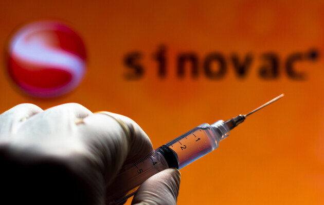 В ОП заявили про підписання договору на закупівлю вакцини від Sinovac Biotech