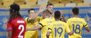 Футболисты сборной Украины поздравили болельщиков с наступающим Новым годом