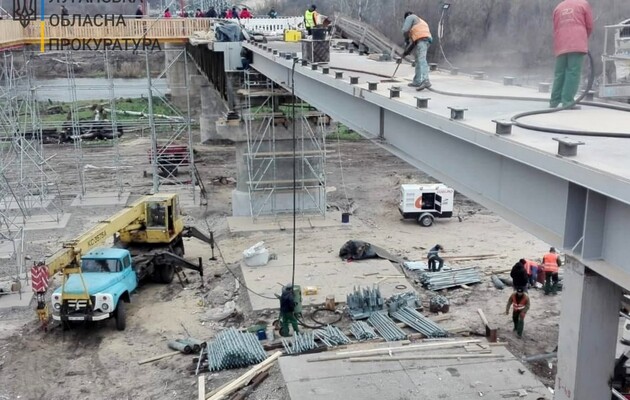 Во время ремонта моста в Станице Луганской выявили 3,3 млн грн убытков