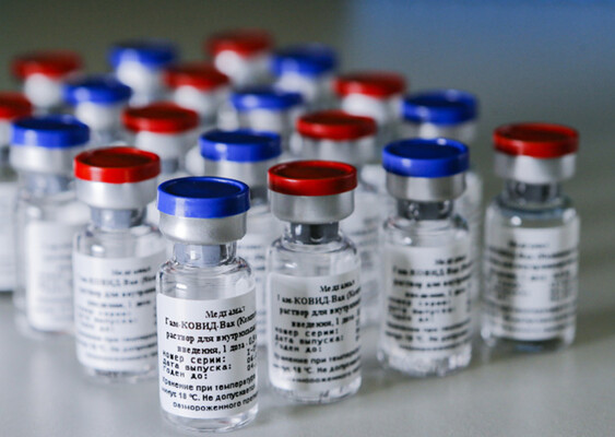 Арсен Жумаділов сумнівається в безпеці російської вакцини "Спутнік V"