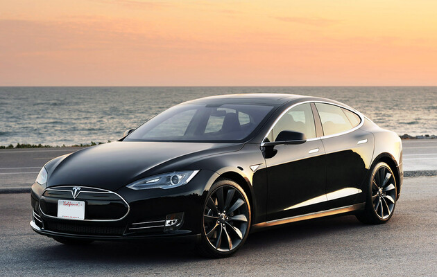У 2020 році Tesla продала рекордну кількість електрокарів 