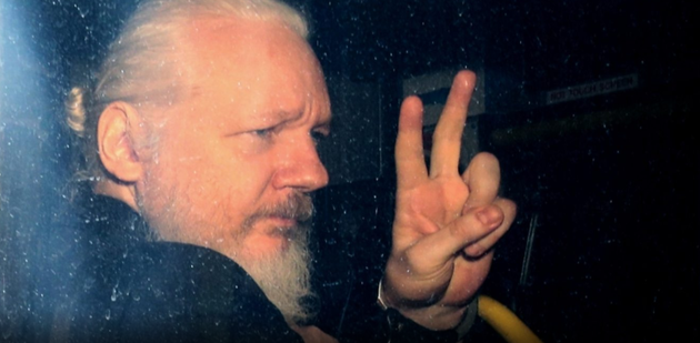 У засновника WikiLeaks з'явився ще один захисник