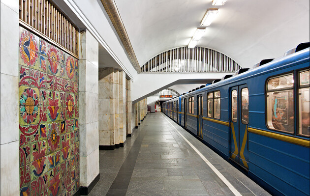 Локдаун в Україні: в метро Києва на вхід можуть обмежувати деякі станції