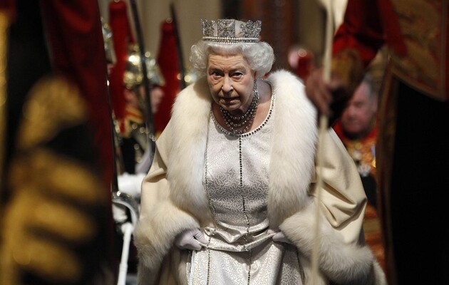 Королева Єлизавета II та принц Філіп зробили щеплення від коронавірусу - BBC 