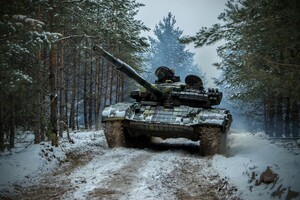 Украинские танкисты провели учения в зоне ООС
