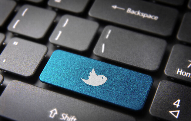 Twitter блокує акаунти прихильників змови QAnon. Таких вже 70 тисяч