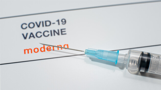 Moderna: Вакцина може гарантувати імунітет на цілий рік 