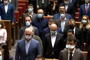 Темники «Слуги народа»: депутатам объяснили, как комментировать карантин, подпольную вакцинацию и «Спутник V»