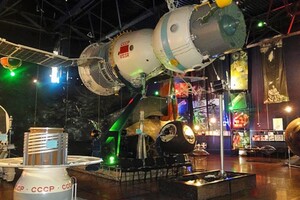 Зеленский пригласил Илона Маска в Житомир, посетить музей космонавтики имени Королева