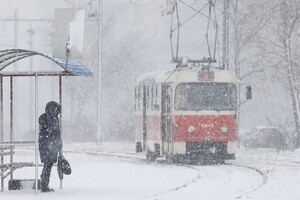 В Україні очікується заметіль, сильний вітер, ожеледиця і значне зниження температури 