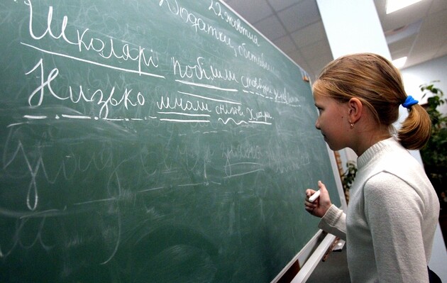 Кличко просит правительство и Минобразования позволить ученикам младших классов вернуться в школу 