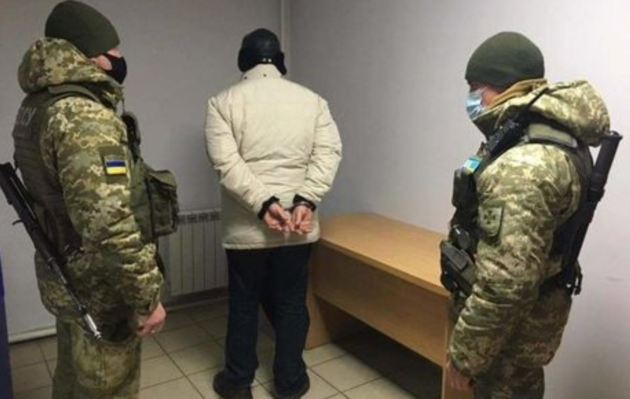 На границе с РФ задержали одного из подозреваемых по 