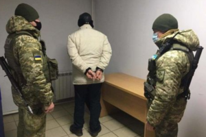 На границе с РФ задержали одного из подозреваемых по 