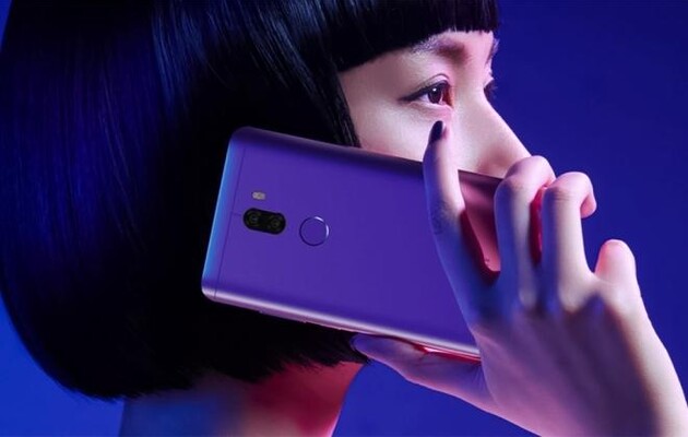 Производителя смартфонов внесли в "черный список" за работу на китайскую оборонку