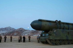 Північна Корея представила нову балістичну ракету для підводних човнів Pukguksong-5 