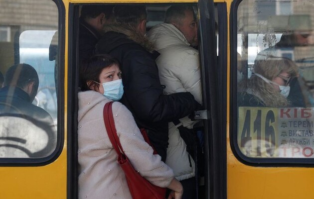 Через локдаун Київ зменшив кількість громадського транспорту 