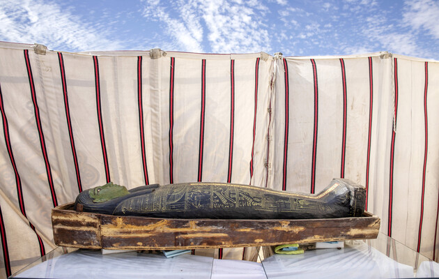 Археологам удалось найти 50 саркофагов