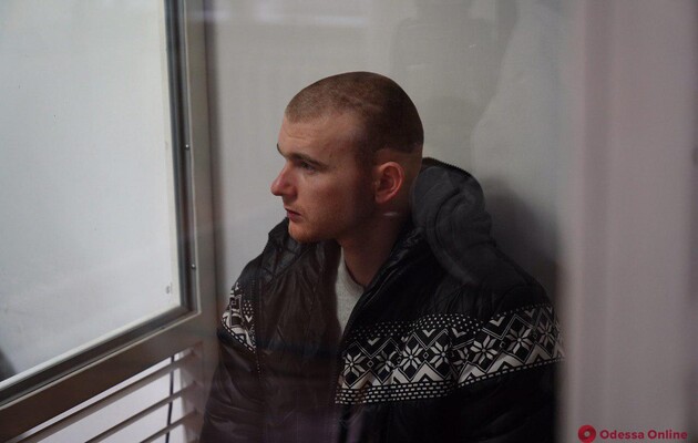 Обвиняемый в убийстве Дарьи Лукьяненко пытался перерезать себе горло во время заседания 