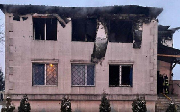 Опубліковано відео пожежі у Харківському будинку для літніх людей