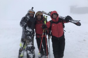 У Карпатах рятувальники знайшли двох заблукалих сноубордистів 