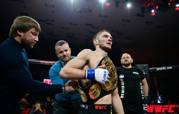 Український боєць підписав контракт з UFC 