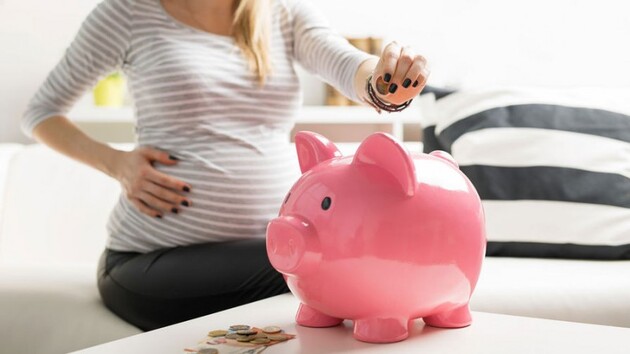 В Фонде соцстрахования назвали средний размер пособия по беременности и родам