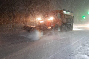 Снегопад в Украине: Укравтодор закрыл дороги в Одесской области, Киев ограничивает движение