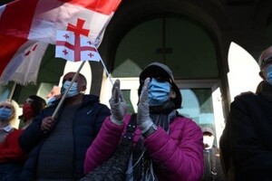 Грузія з лютого введе «карантин вихідного дня» 