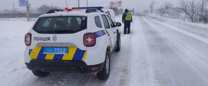 Снігопади в Україні: знеструмлено 358 населених пунктів, на Одещині перекрито траси 