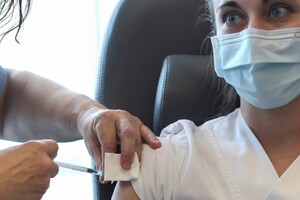 Зеленський зробив заяву про COVID-вакцинацію в Україні 