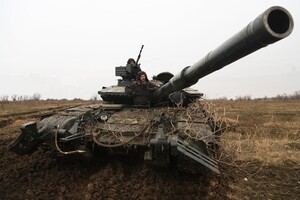 Українські танкісти провели навчання на Донеччині: фоторепортаж 