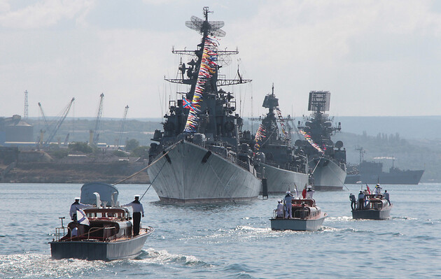 Чорноморський флот РФ в Криму повинен перейти у власність України - Резніков 
