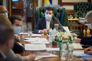 Опитування: більшість українців підтримує повне перезавантаження влади 