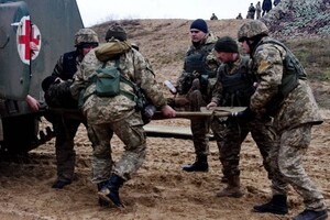 Оккупанты накрыли минометным огнем позиции ВСУ на Донетчине и ранили украинского бойца