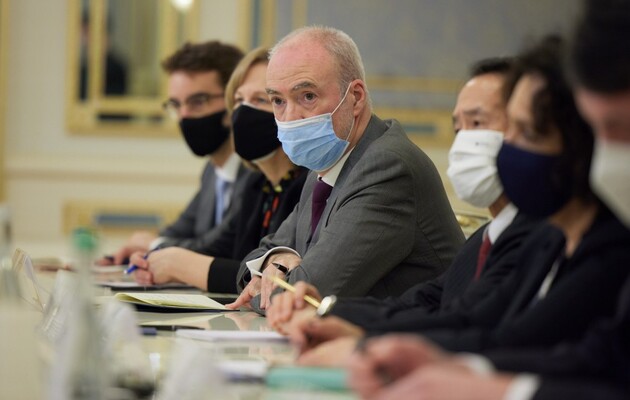 Дипломаты напомнили Зеленскому о важности полноценной судебной реформы и рекомендациях Венецианской комиссии