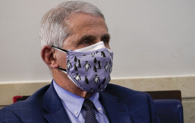 Провідний інфекціоніст США та медичний радник президента Байдена Ентоні Фаучі 