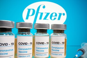 Директор Pfizer обещал ускорить получение Украиной вакцины от коронавируса