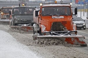 Снігопади в Києві: як прибирають сніг у столиці можна стежити онлайн