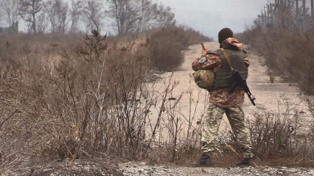Таксист чуть не завез военного в «серую зону»: Бутусов сообщил подробности стрельбы на блокпосту в Викторовке
